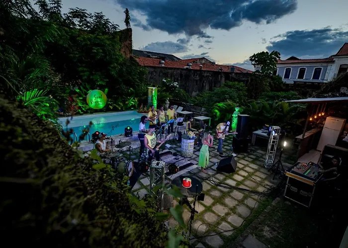 Reviver Hostel